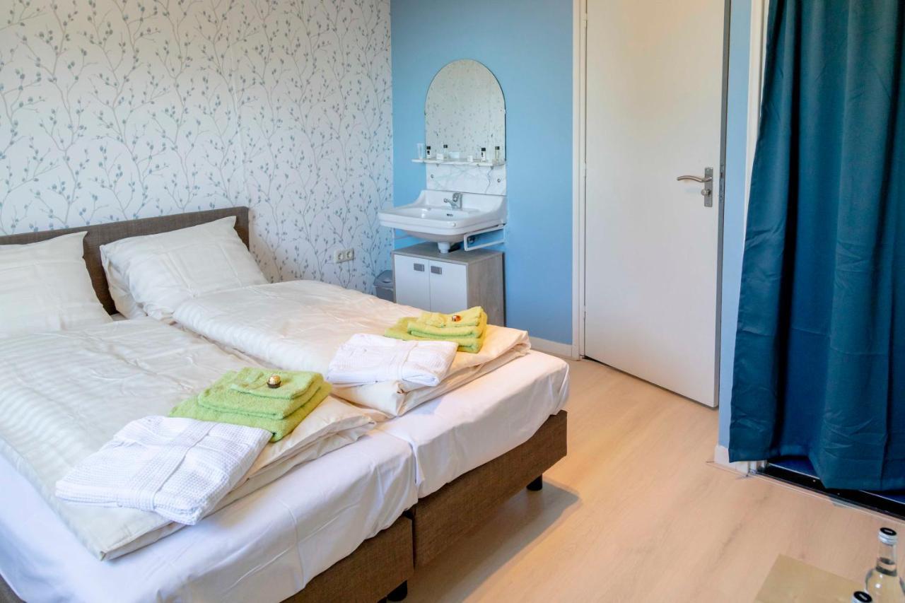 B&B Antoniushoeve Lomm Exteriör bild